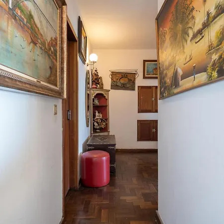 Apartment Host Wise - Spacious & Sunny Vintage At The Vila do Conde