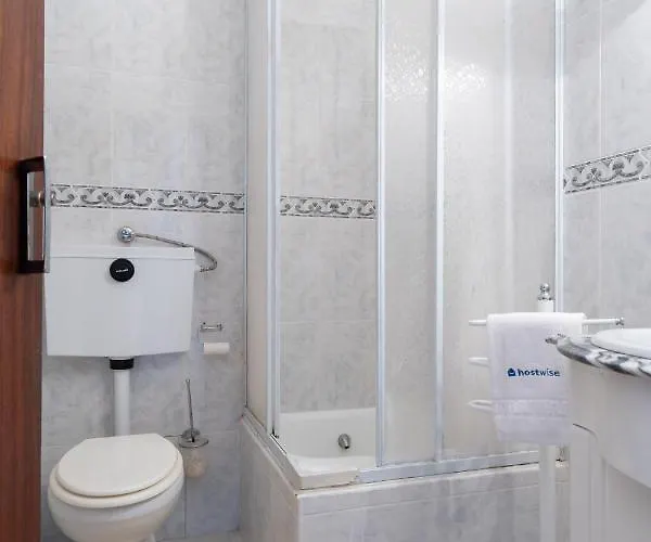 Host Wise - Spacious & Sunny Vintage At The Vila do Conde