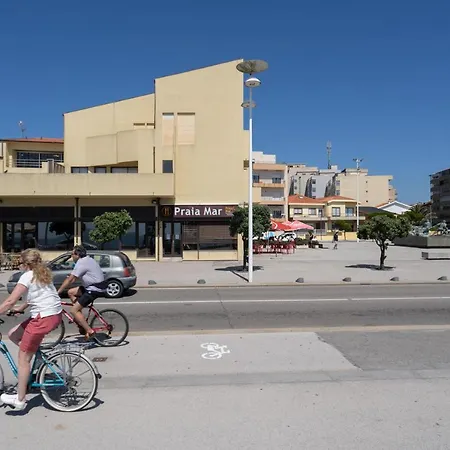 Host Wise - Spacious & Sunny Vintage At The Vila do Conde